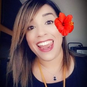 Meet your Posher, Ada